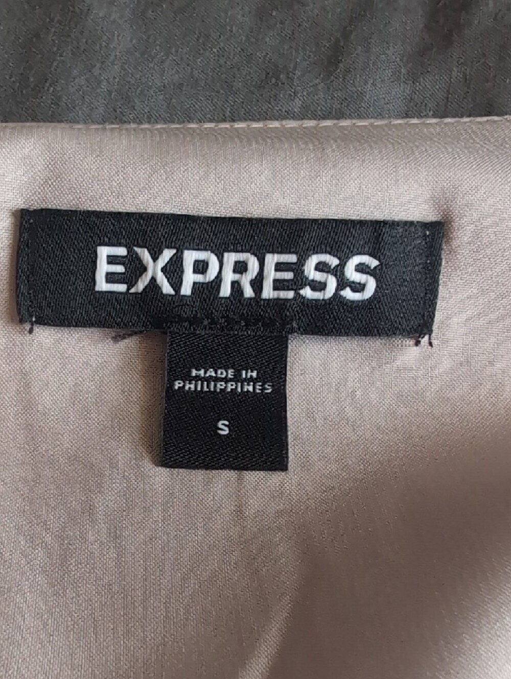 Express Blush Floral Smocked Waist Long Sleeve Top - Picture 2 of 5
